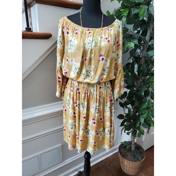 Rae Mode Dresses & Skirts - Rae Mode Women's Floral 100% Rayon Scoop Neck Long Sleeve Knee Length Dress L
